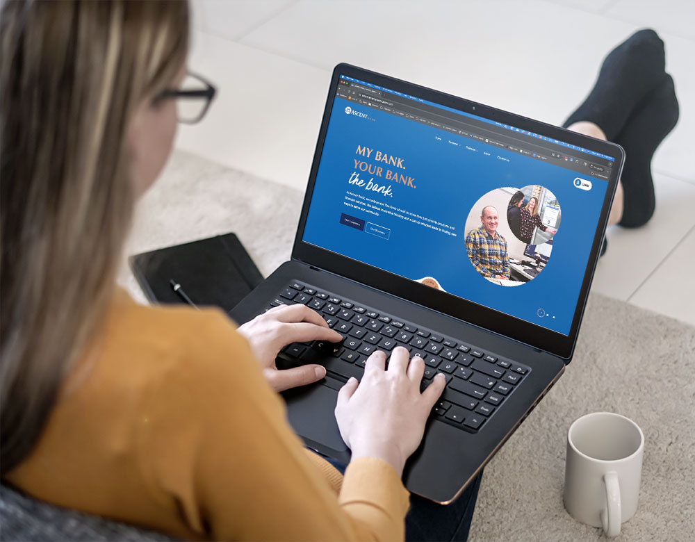 bank customer service person at computer